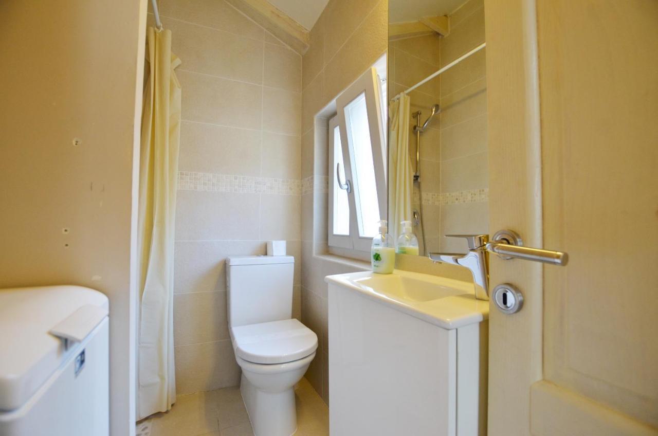 Grisia Apartments Ровінь Екстер'єр фото